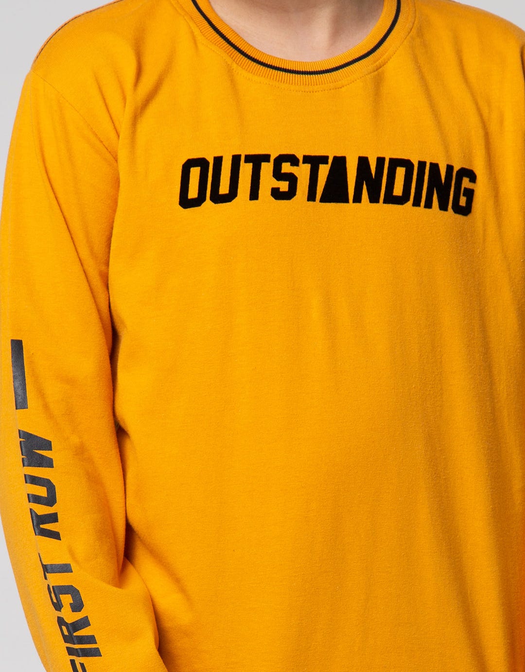 LS TSHIRT OUTSTANDING