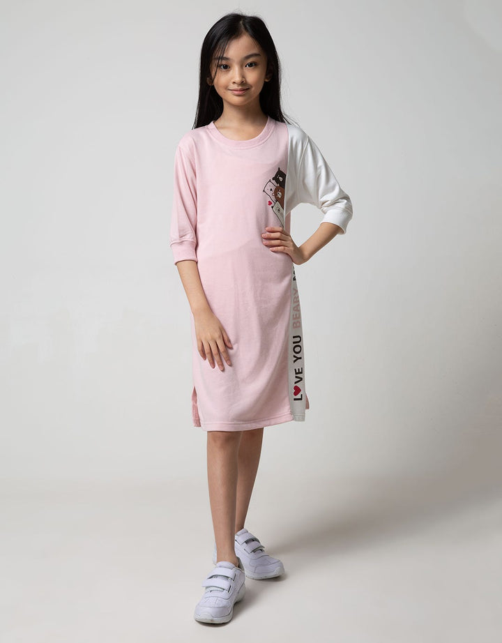DRESS BEAR SIT ON