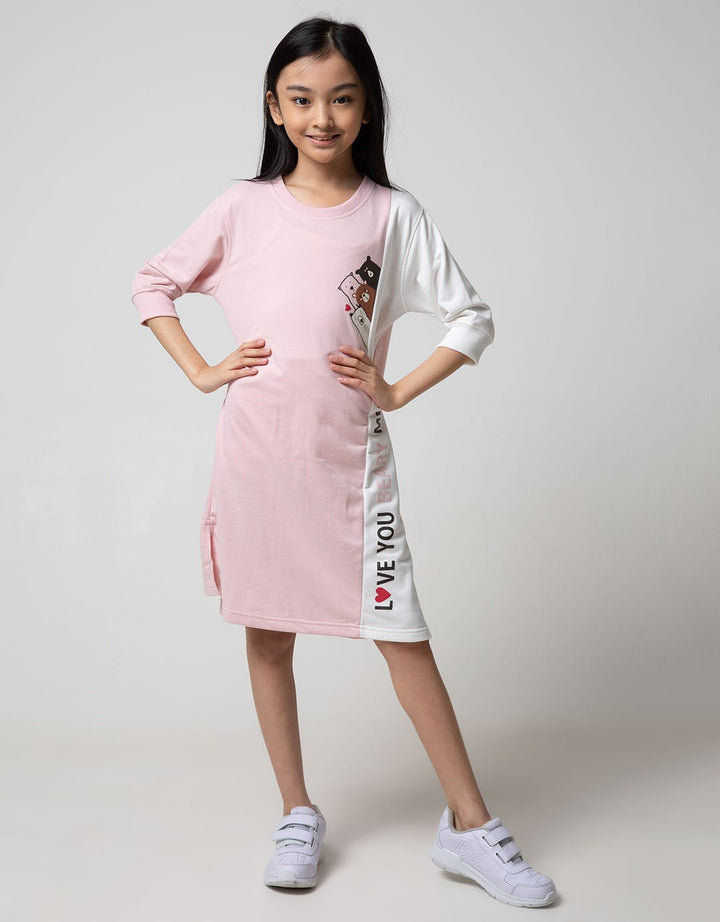 DRESS BEAR SIT ON