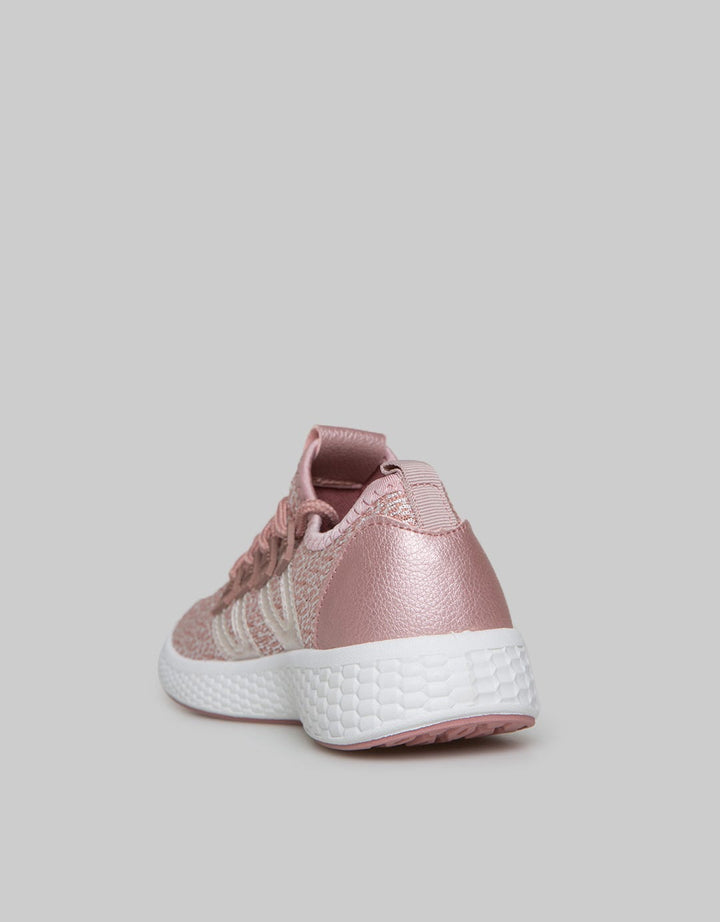 SNEAKERS SHOELACE