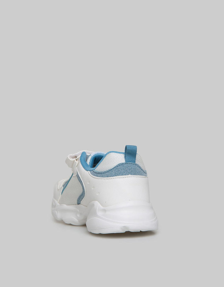 SNEAKERS SHOELACE
