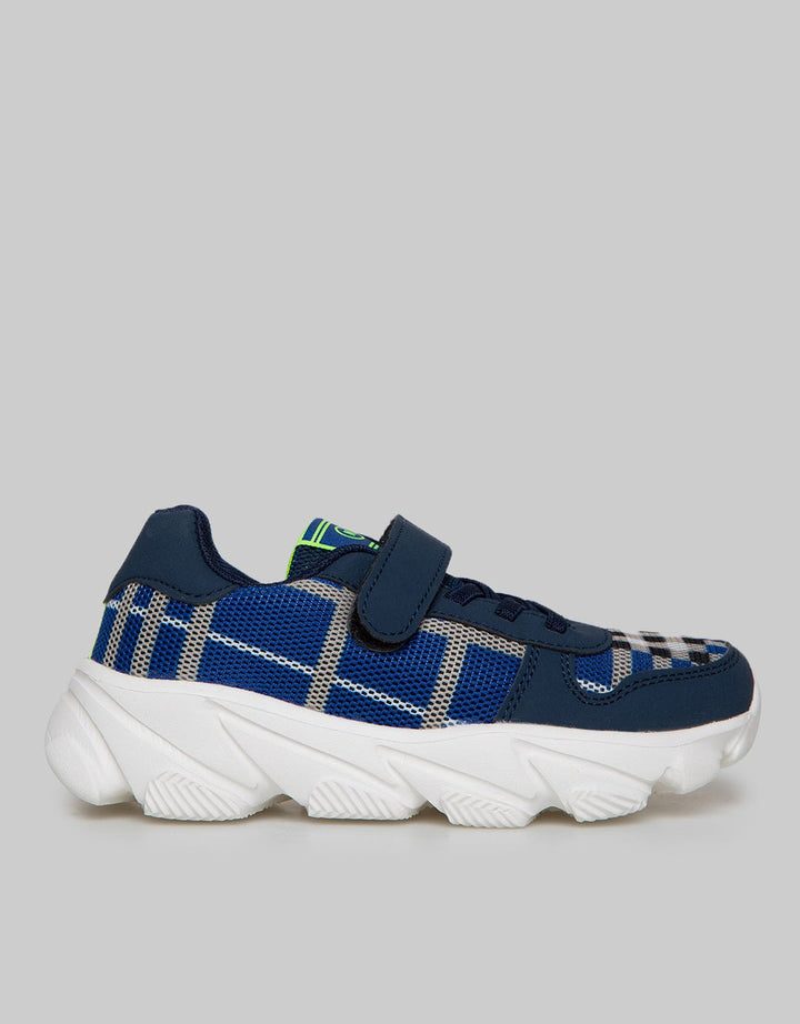 SNEAKERS SHOELACE