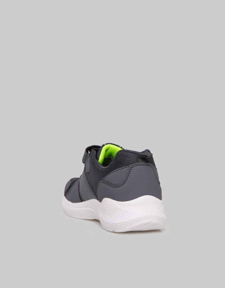 SNEAKERS SHOELACE