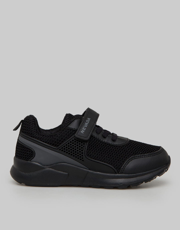 SNEAKERS SHOELACE