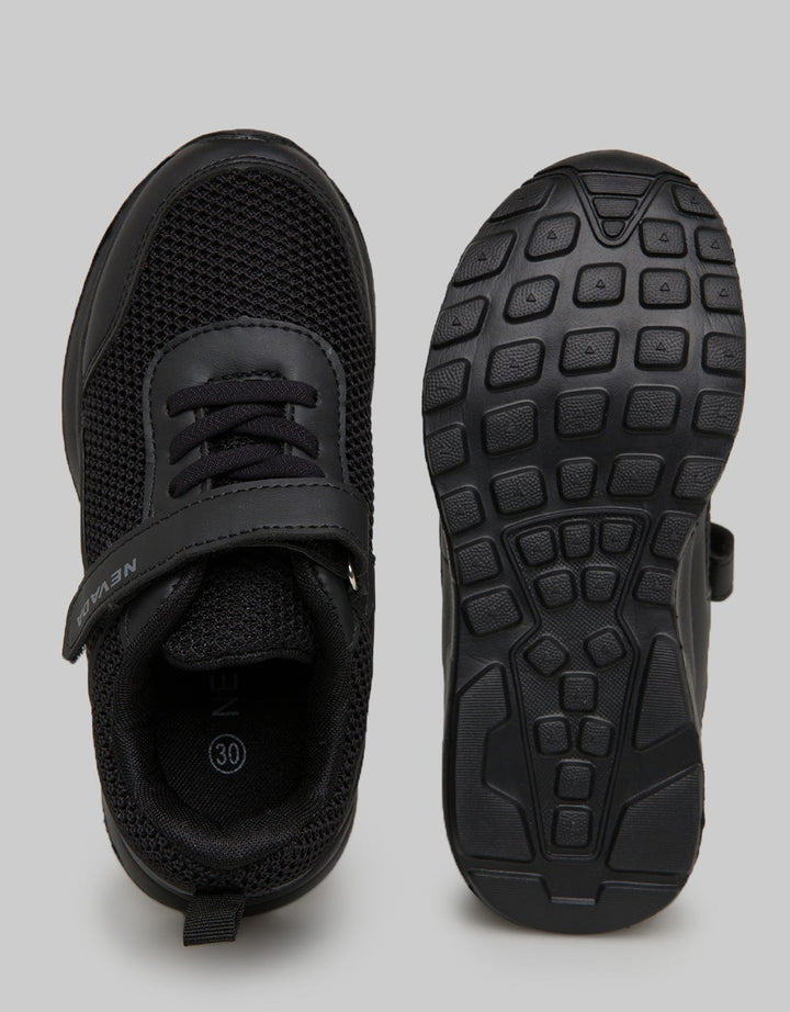 SNEAKERS SHOELACE