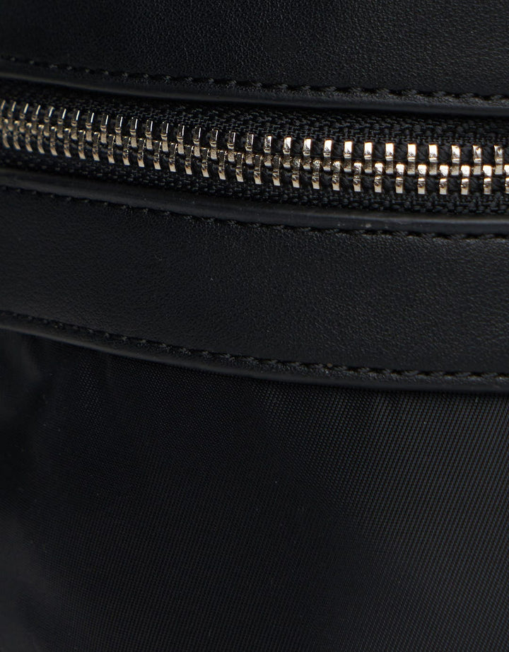 CROSSBODY BAG CLASSI