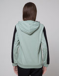 Nevada Cut Sewb Sweater Wanita