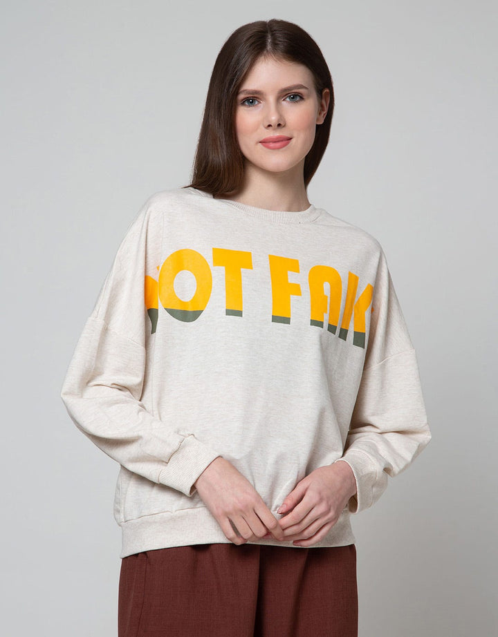 Nevada Big Font Print Sweater Wanita