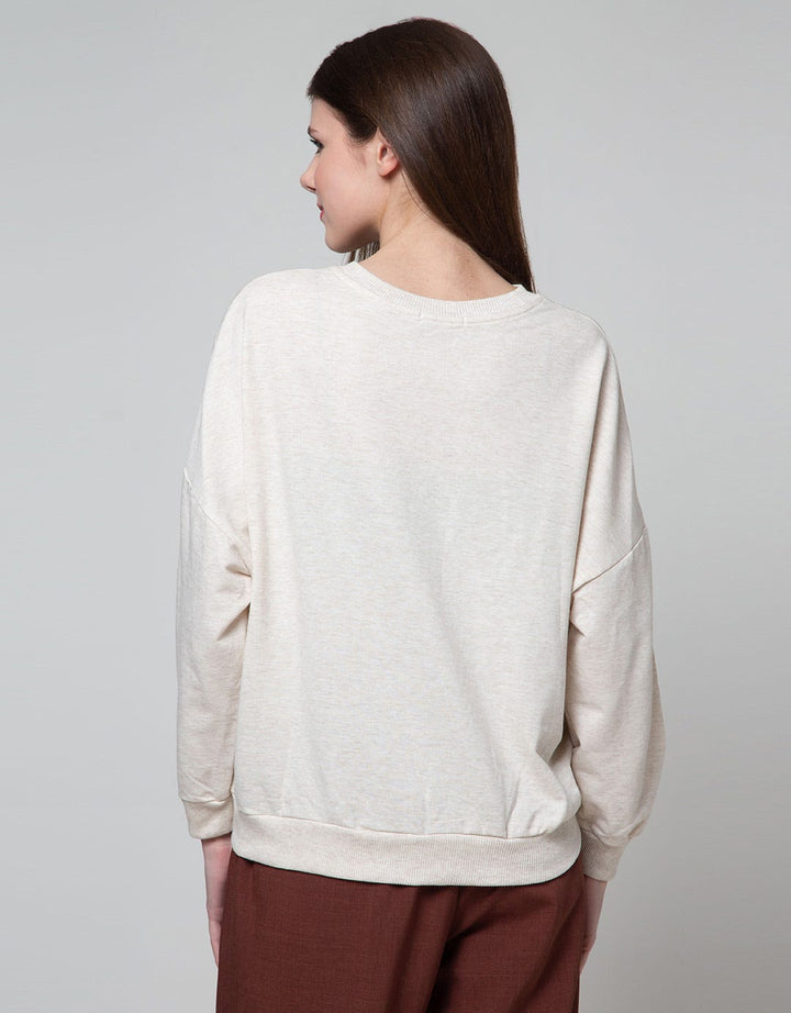 Nevada Big Font Print Sweater Wanita