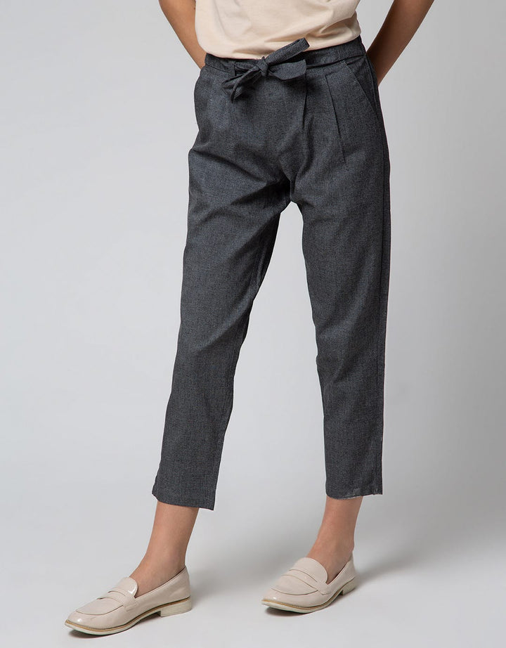 Details of Long Pants Tapered Small Check