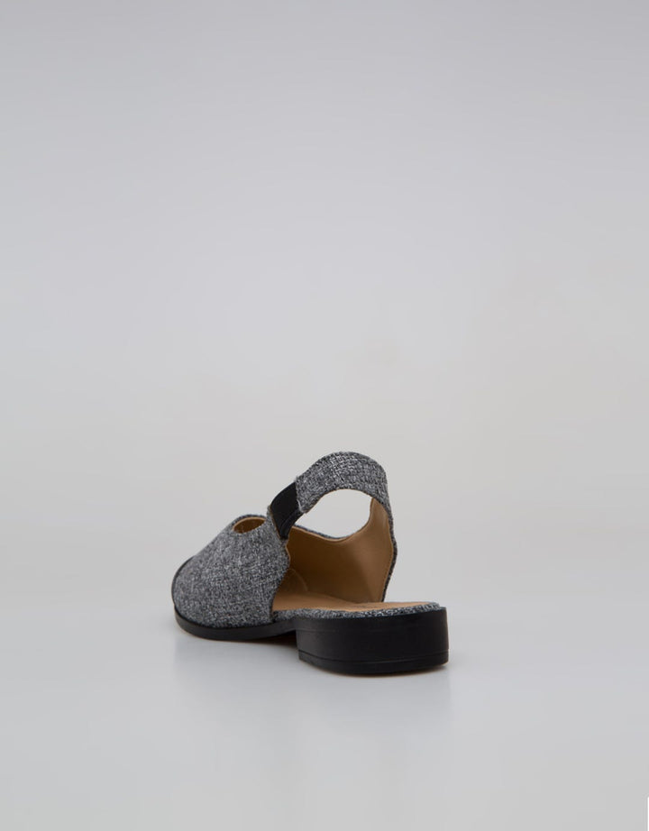 MOCCASIN SHOES
