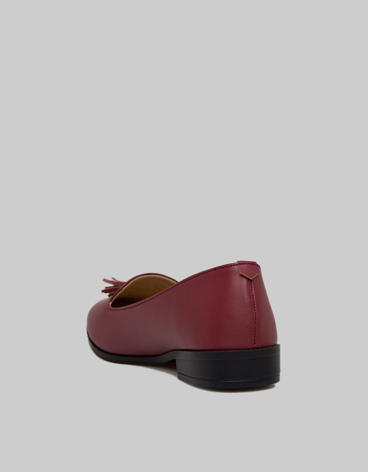 MOCCASIN SHOES