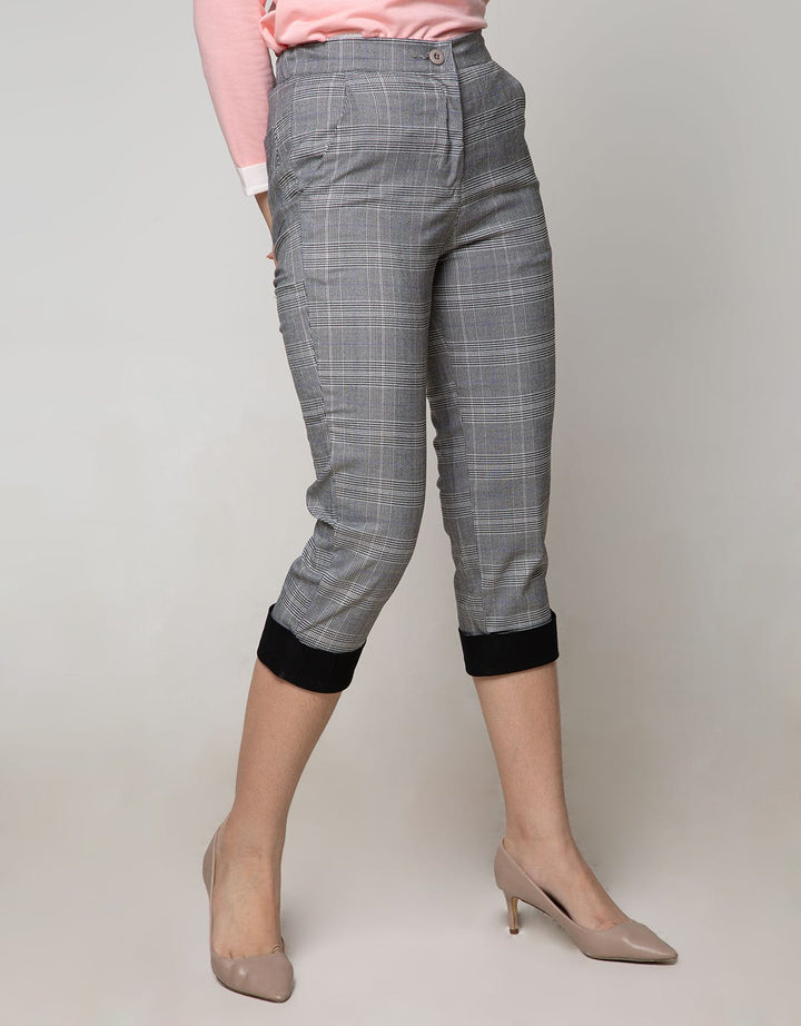 LONG PANTS ROLLED UP