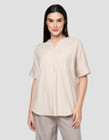 Cardinal Femme Lengan Pendek V-Neck Blouse Wanita