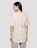 Cardinal Femme Lengan Pendek V-Neck Blouse Wanita