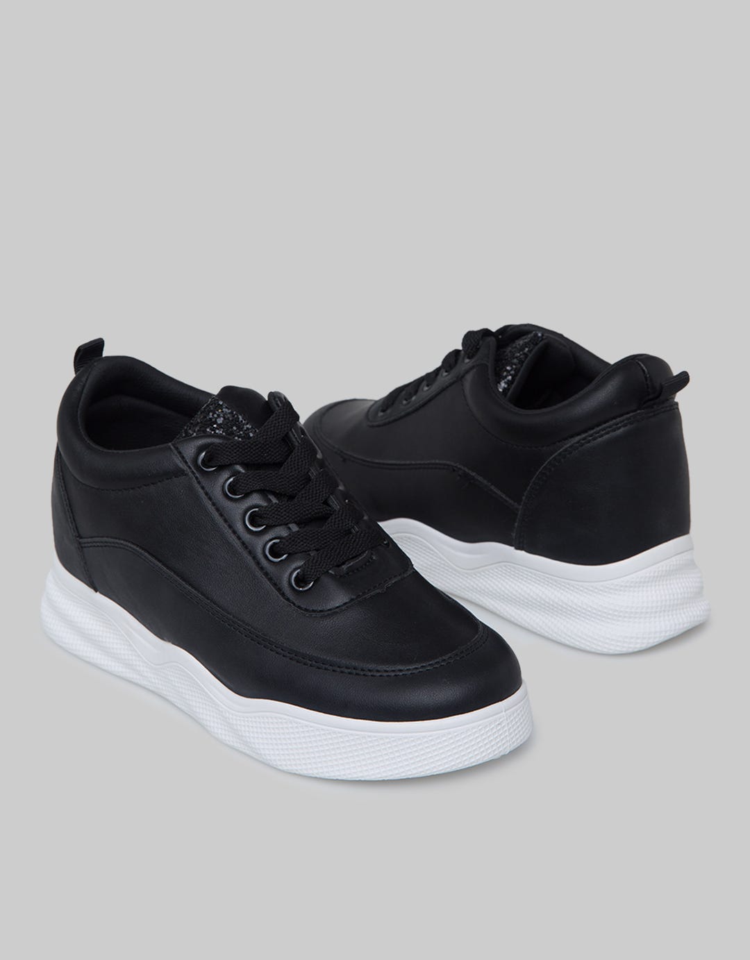 Laviola Comfy Sneakers