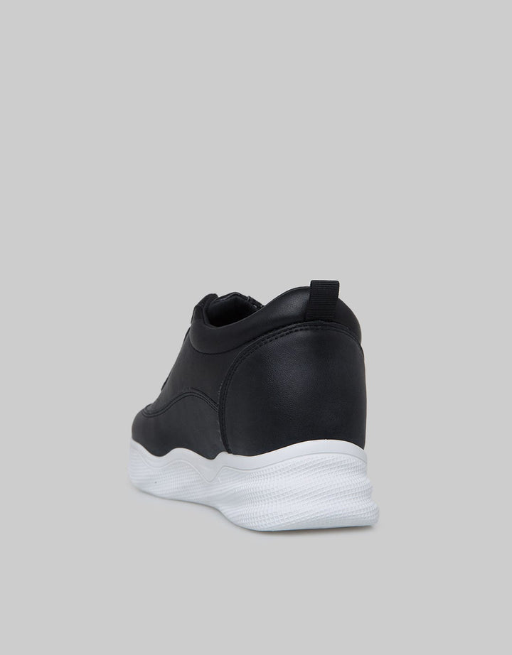 Laviola Comfy Sneakers
