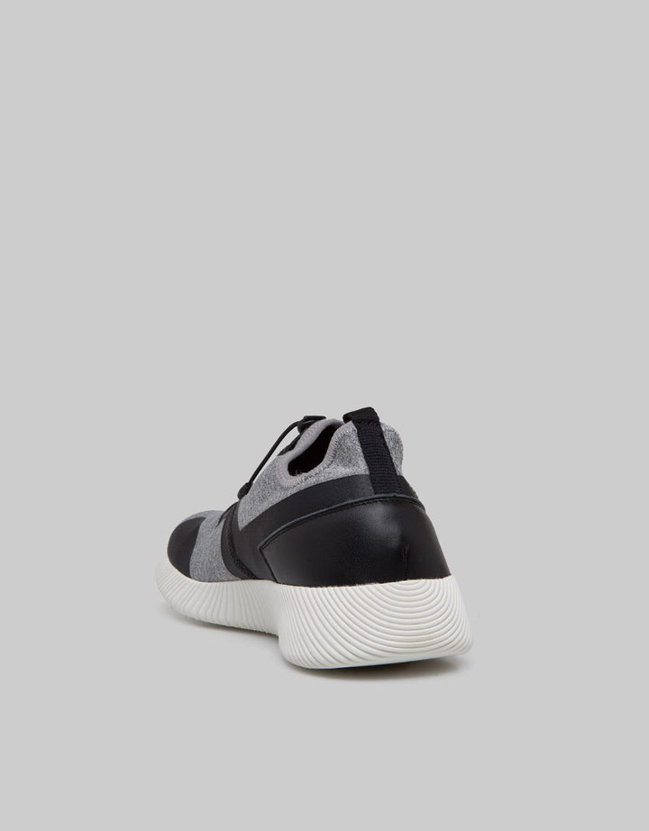 Cardinal Sneakers Slip On