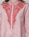 Triset Embroidery Classic Blouse Women