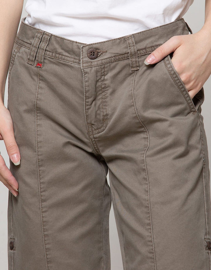 Cardinal Girl Vertical Stitching Short Pants