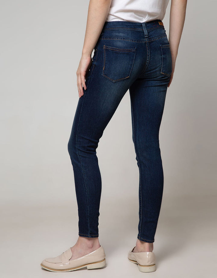 Cardinal Girl Casual Washed Jeans
