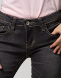 Bootcut Jeans Logo 3