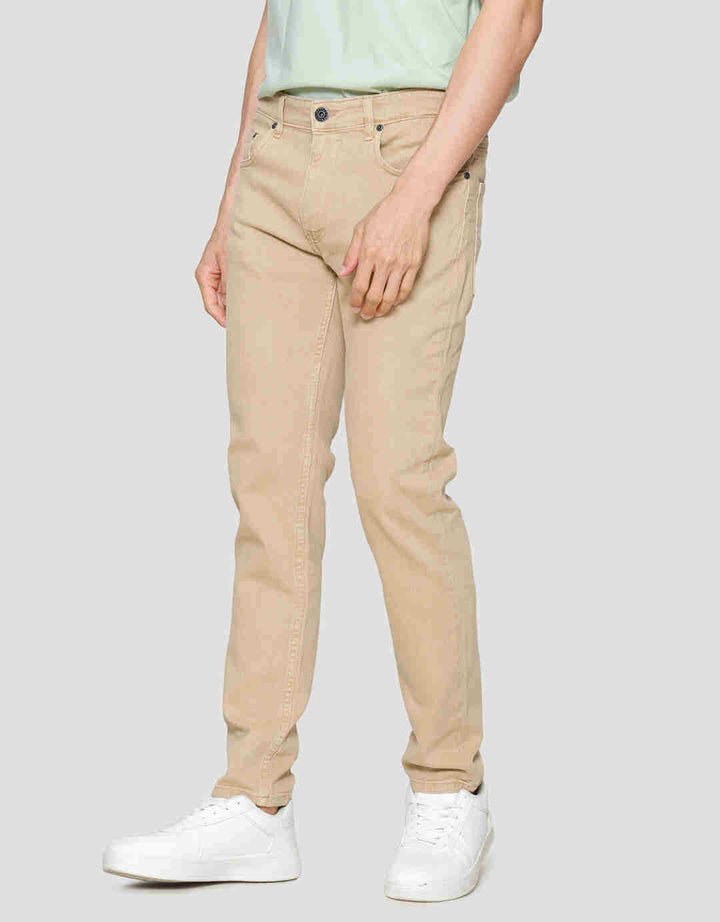 Nevada Color Celana Panjang Denim Slim Pria
