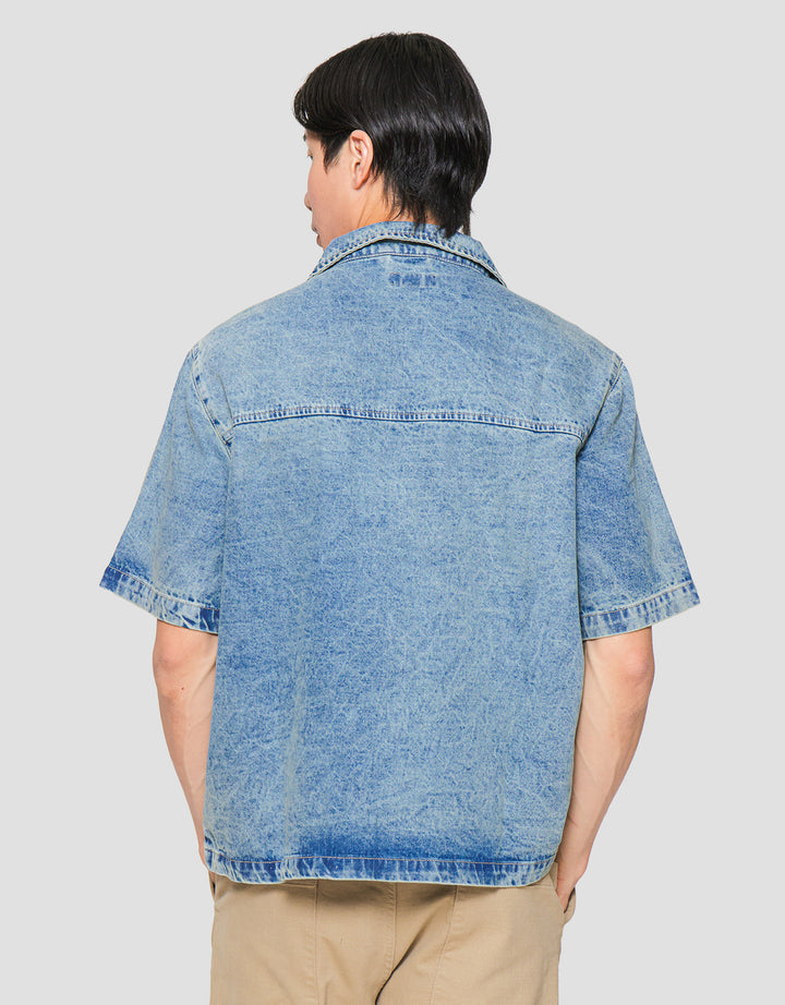 Nevada Woven Top Light Denim Boxy Kemeja Pria