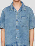 Nevada Woven Top Light Denim Boxy Kemeja Pria
