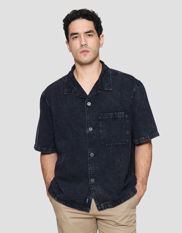 Nevada Woven Top Light Denim Boxy Kemeja Pria