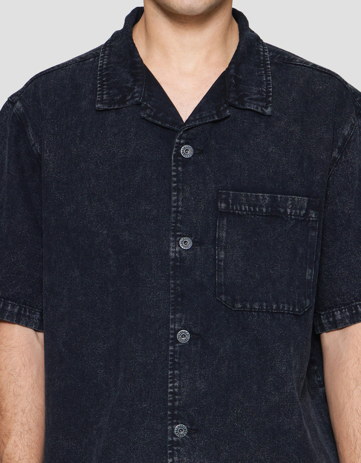 Nevada Woven Top Light Denim Boxy Kemeja Pria