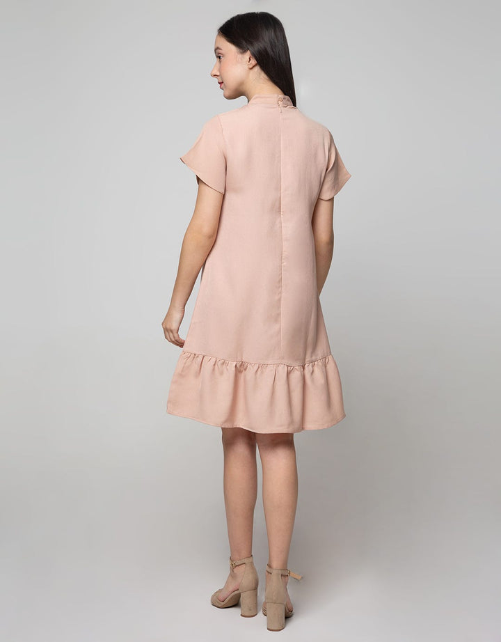 Details Short Sleeve Midi Dress Solid