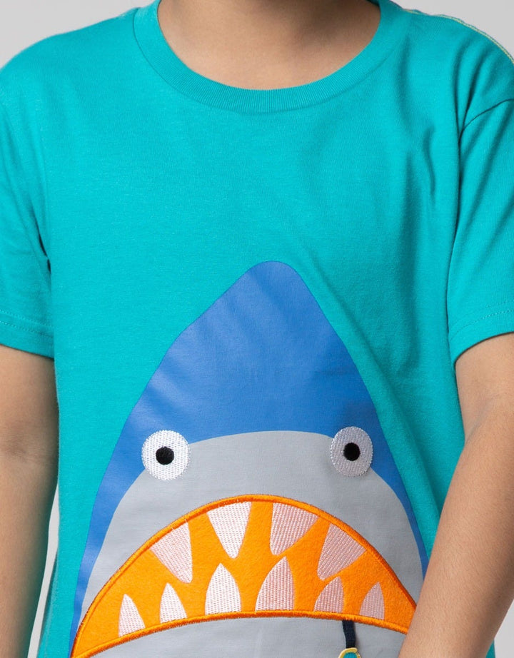 Little M Short Sleeve T-Shirt Shark Fish Hanging Embroidery Application