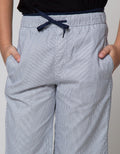 Nevada Short Woven Crop Line Dot