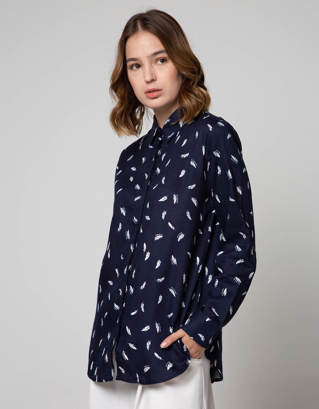 Connexion Long Sleeve Shirt Print Feather Hidden Button