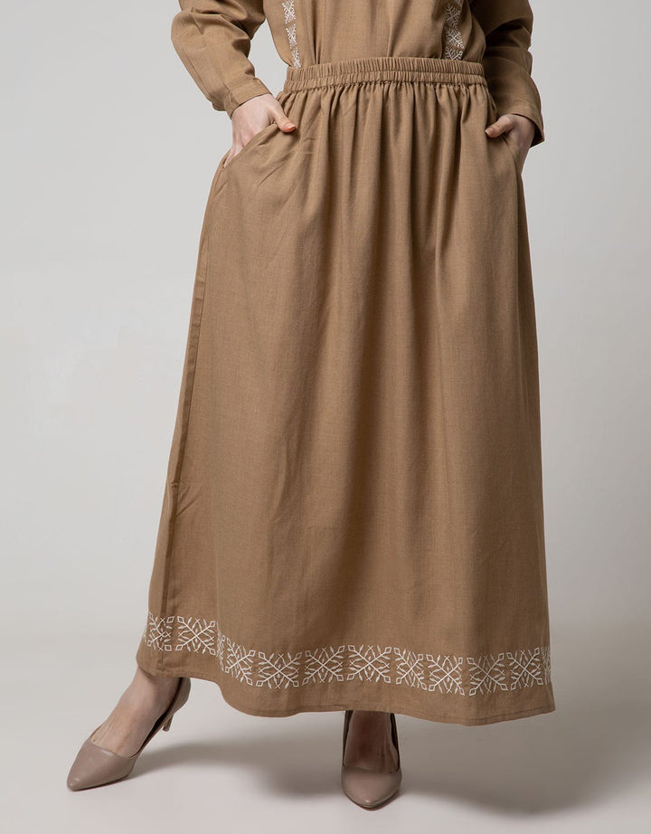 Annisa Maxi Skirt Hem Embro Twinning