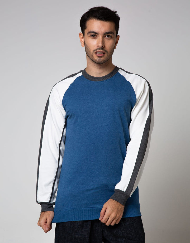 Sweatshirt Jumper Details
