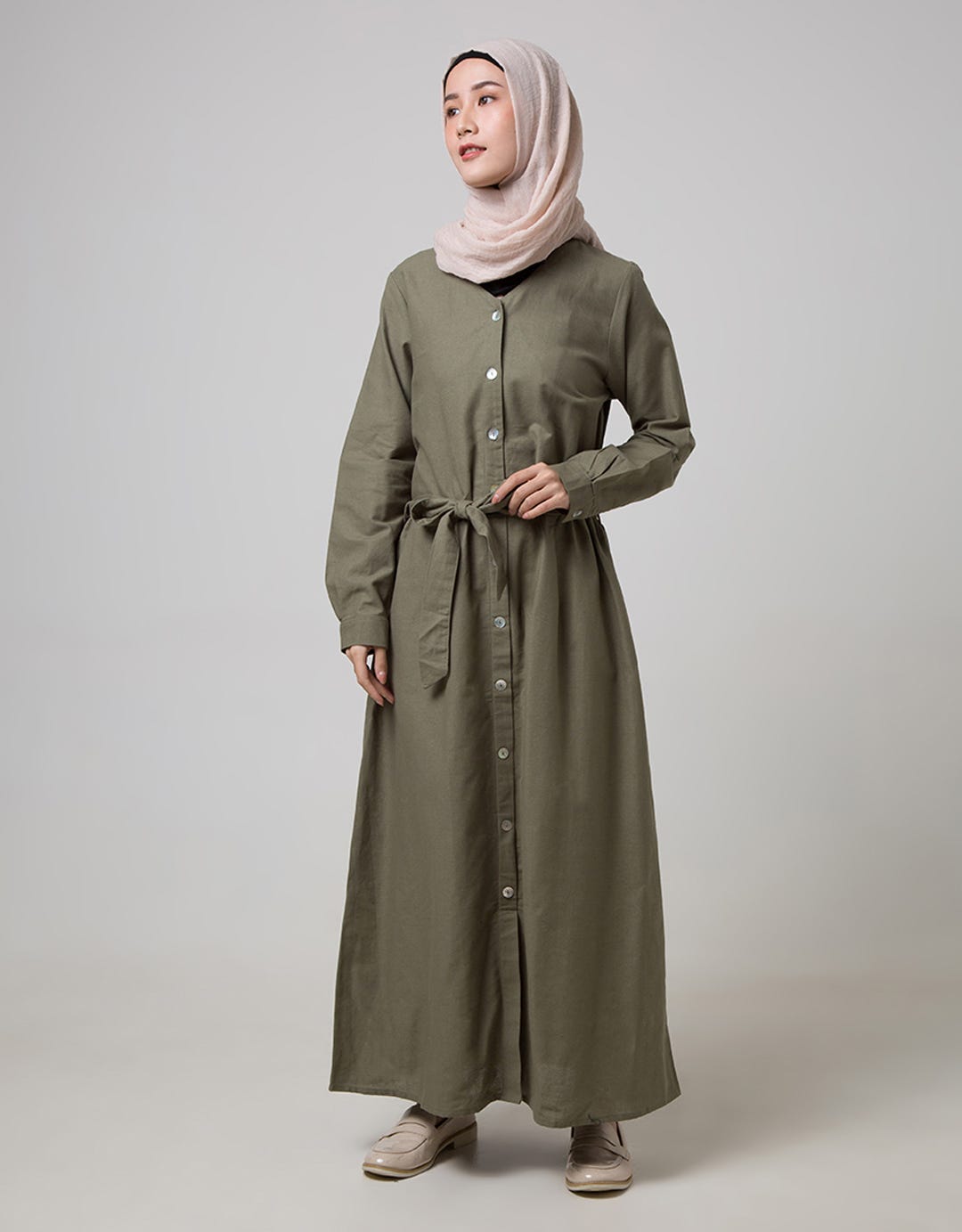 Annisa Ls Maxi Gamis L With Button Detail