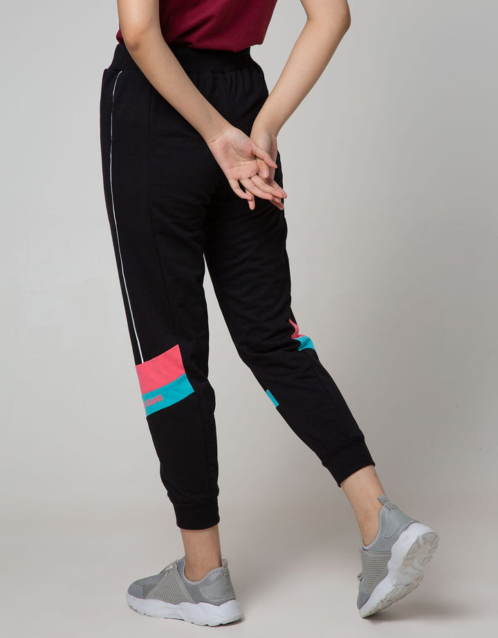 American Jeans Jogger Team Talk