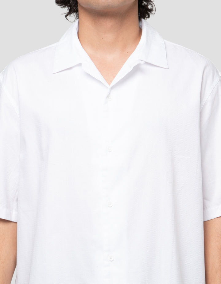 Cardinal Formal Kemeja Pria