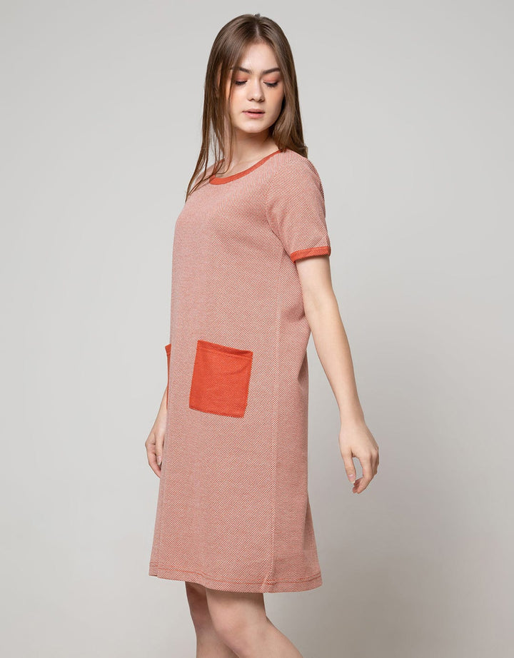 Cardinal Femme Two Pocket Midi Dress