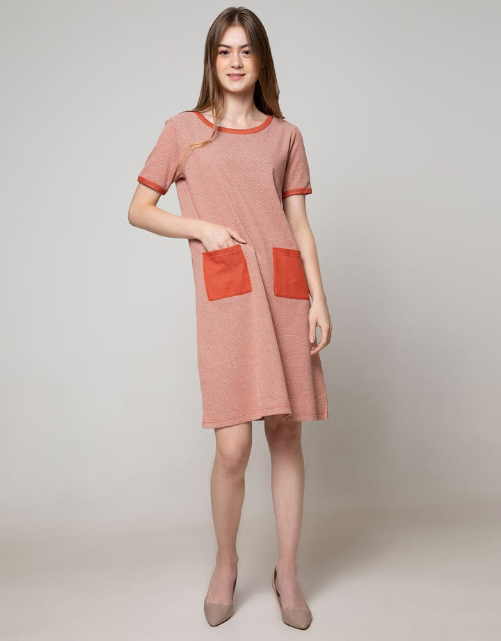 Cardinal Femme Two Pocket Midi Dress