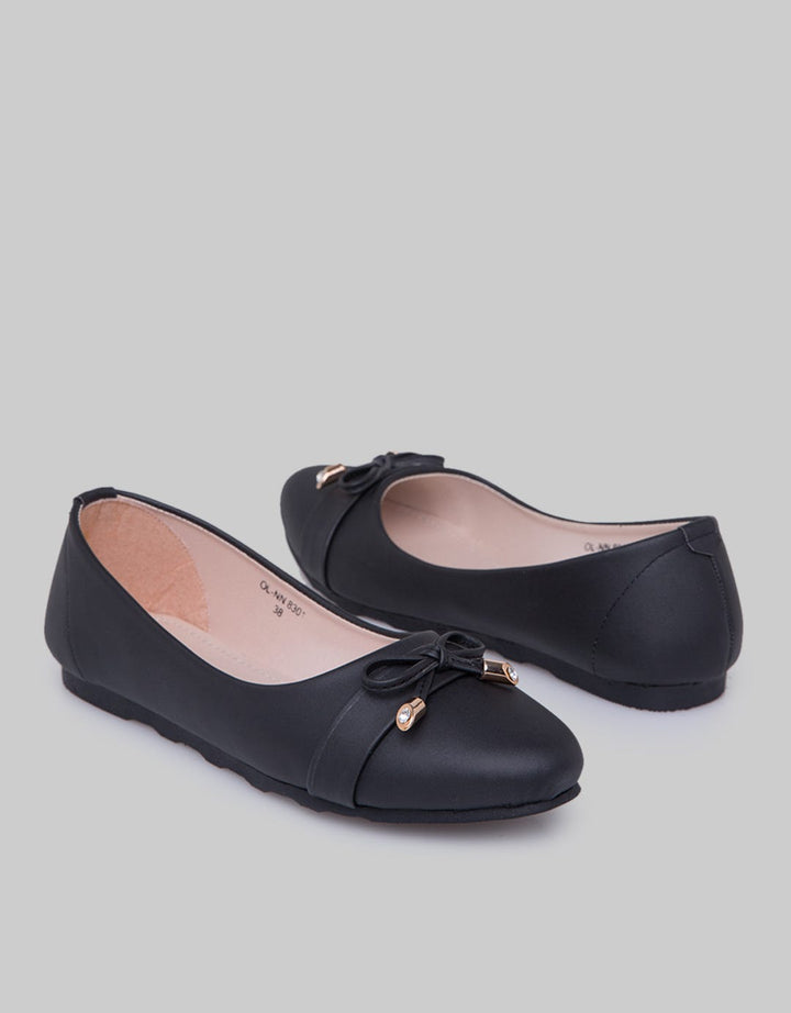 Yongki Komaladi Ribbon Heeled Shoes
