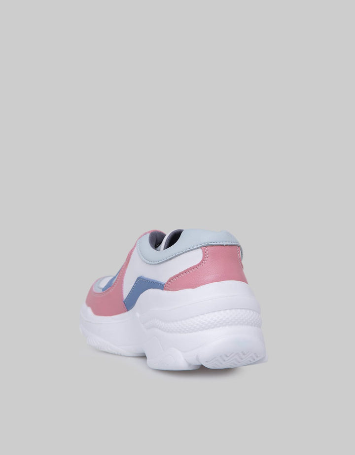 Yongki Komaladi Riana Sneakers
