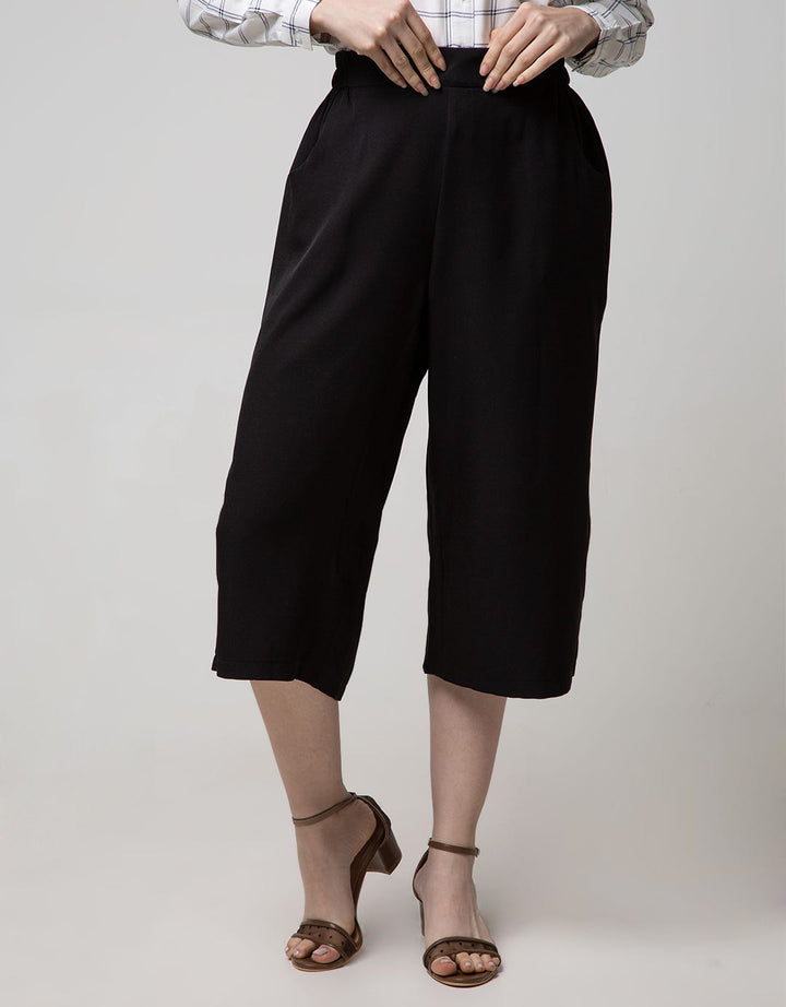 St. Yves Casual Long Pants