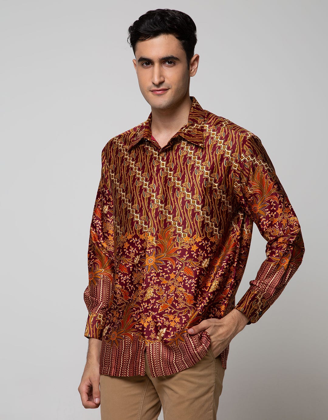 Arjuna Weda Kemeja Batik Tumbuh Indah