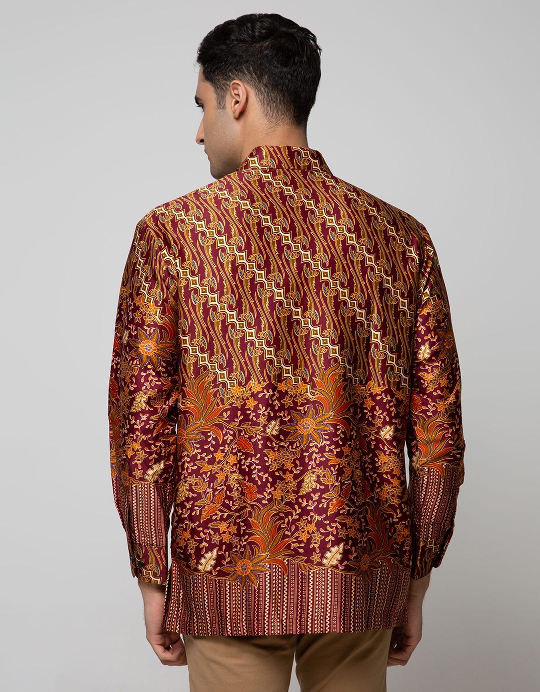 Arjuna Weda Kemeja Batik Tumbuh Indah
