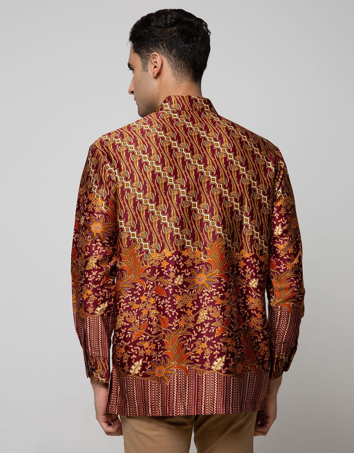 Arjuna Weda Kemeja Batik Tumbuh Indah