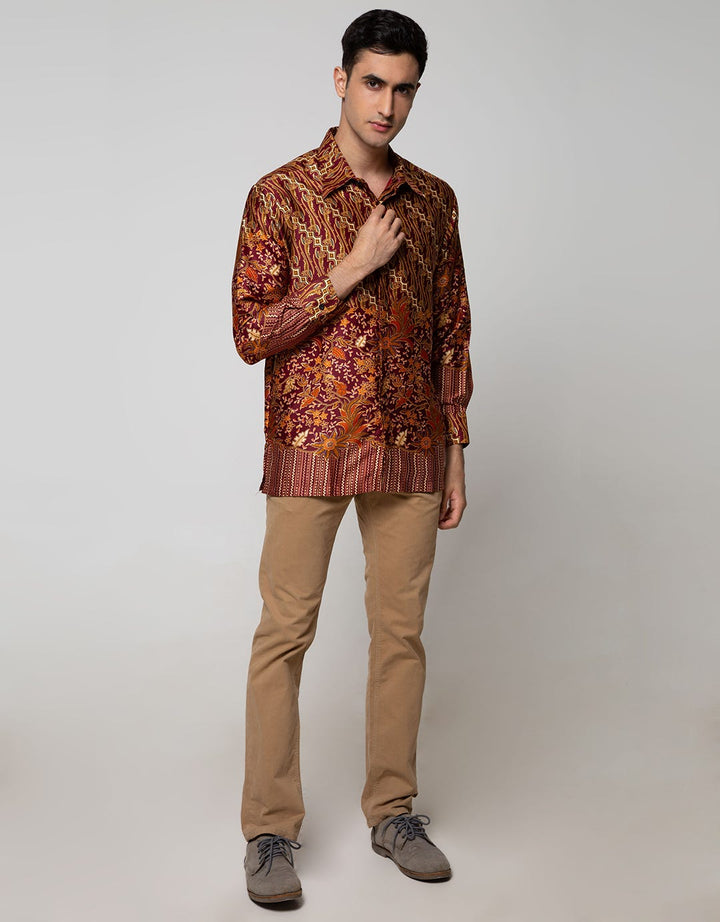 Arjuna Weda Kemeja Batik Tumbuh Indah