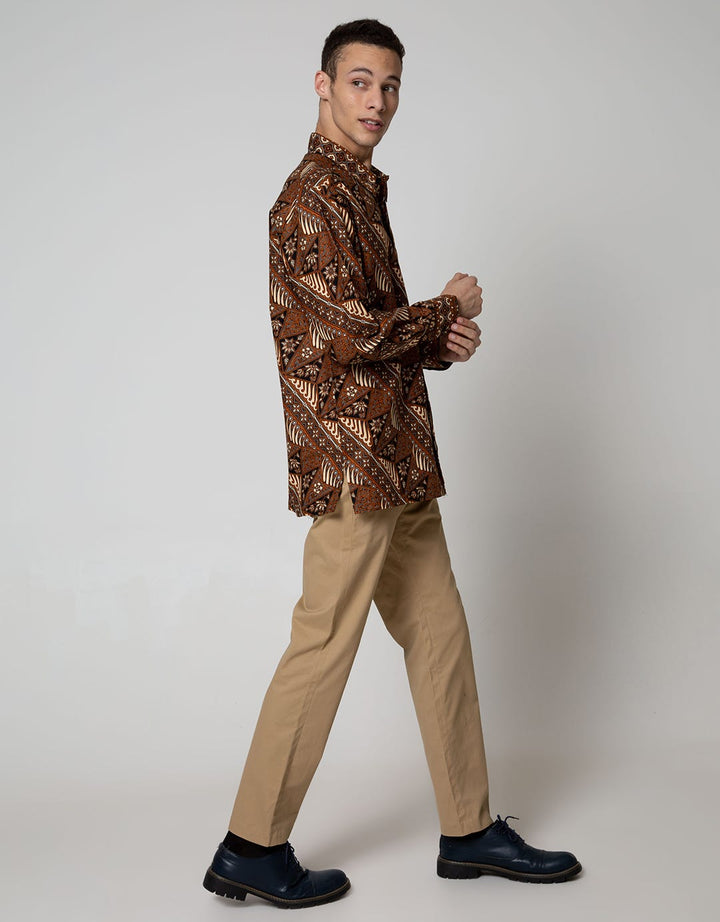 Arjuna Weda Batik Parang Kemeja Batik Pria